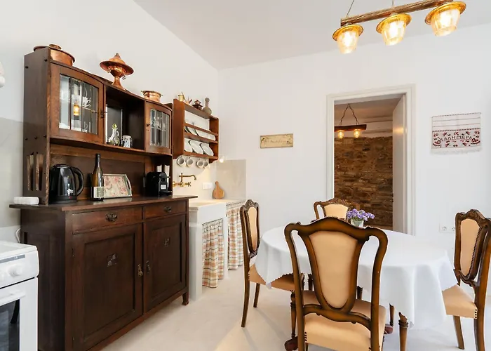 Michael\'S Apartment Filoti